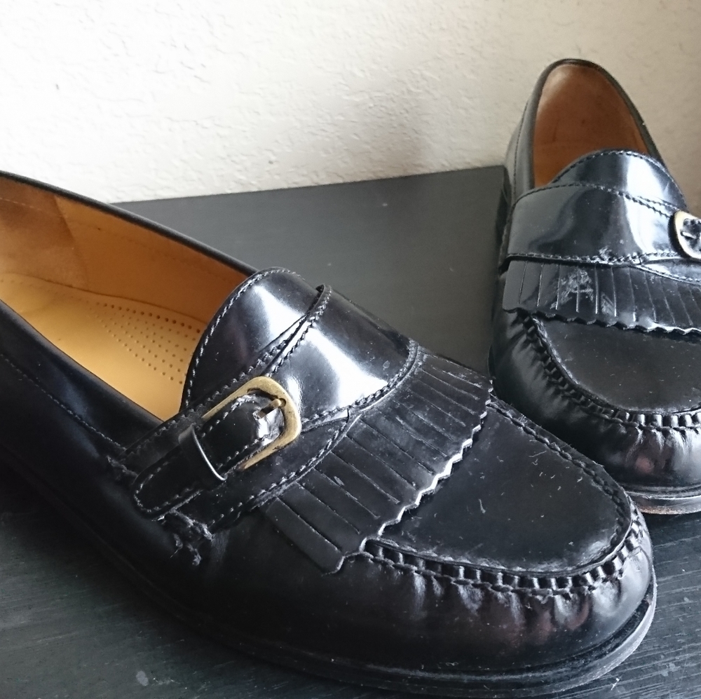 Cole Haan Men's Dress Shoes. Black Leather Kiltie Buckle Loafers. US Size 11